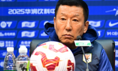 虎扑体育下载:足球报：崔康熙帅位与未来3轮比赛息息相关，间歇期是换帅好机会